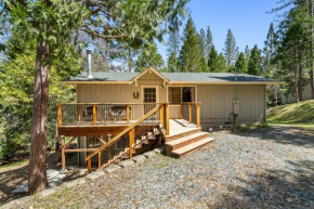 The Cozy Cabin - 2-Level Home with Spacious Yard home